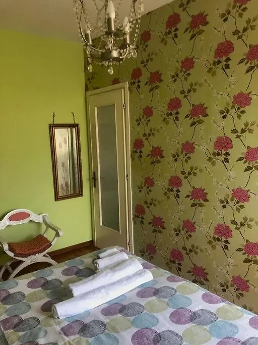Ildi'S Guest House Seriate 0*,  Italy